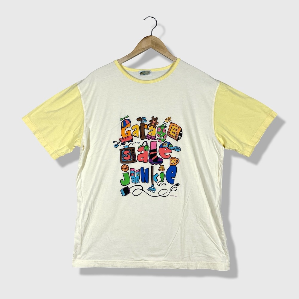 Collections Etc Garage Sale Junkie T-Shirt Mens Large‎ White Yellow Vintage 2005